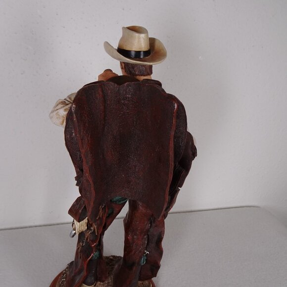 Vintage Vanmark Cowboy Statue Legends of the Law "Defender of the Range" 1/0689 - Picture 7 of 16